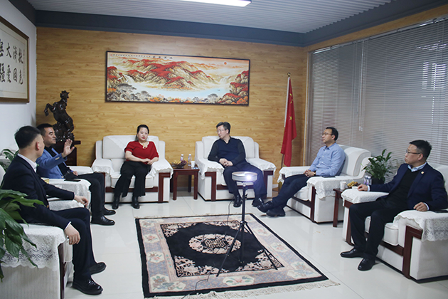 鸡东县政府领导视察胜游电子体育_胜游（中国）
